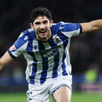 Guedes brilha e Real Sociedad vence Barça por 2-1