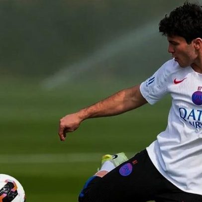 João Neves fica de fora da convocatória do PSG para jogo com o Sporting