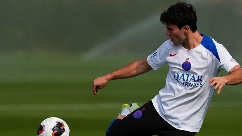 João Neves falha jogo em Alvalade