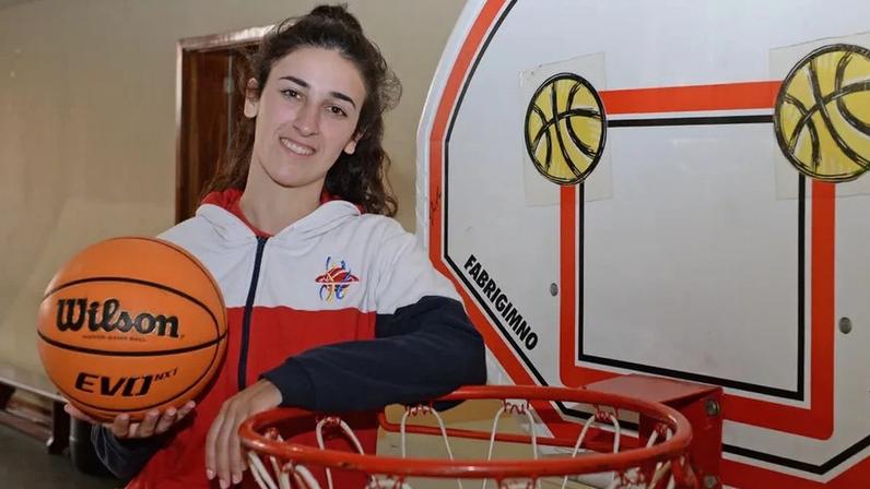 Carolina Bernardeco pertence a família com tradição no basquetebol