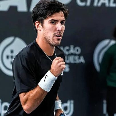 Tiago Torres conquista a melhor vitória no Indoor Oeiras Open