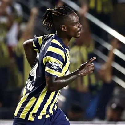 Lincoln afirma que Mourinho o desrespeitou no Fenerbahçe