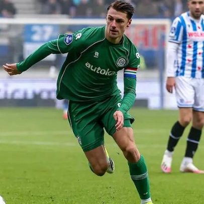 Benfica interessado em Resink, diz treinador do Groningen