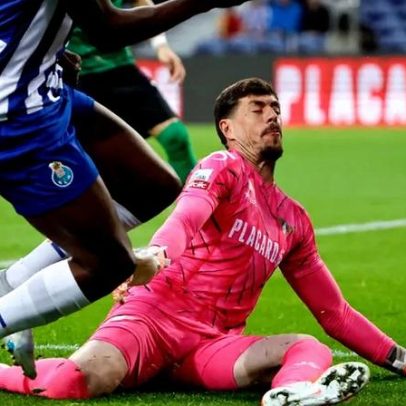 Caio Secco em dúvida para a receção ao Santa Clara