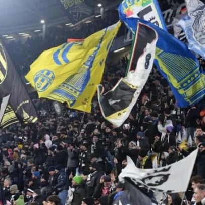 Adeptos do Benfica assistem a jogo com a Juventus em Turim apesar da proibição