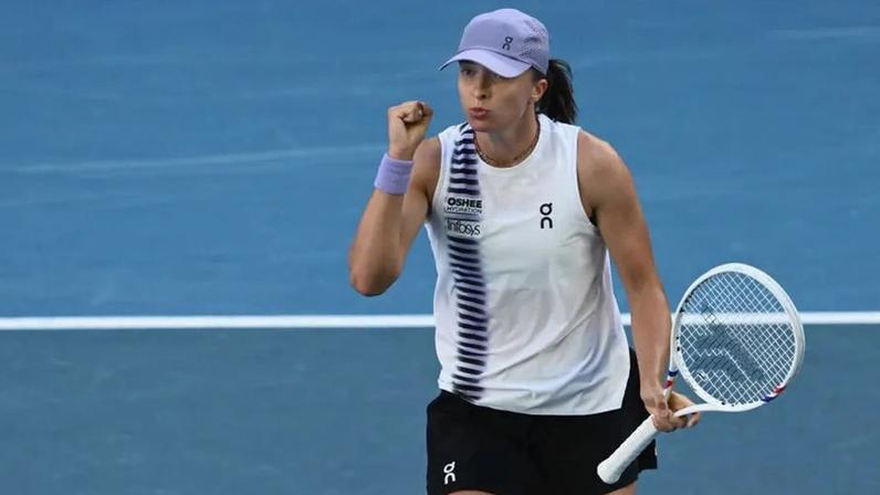 Iga Swiatek apura-se para a terceira ronda do Open da Austrália