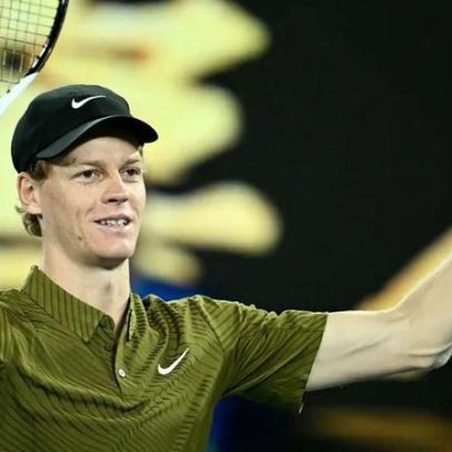 Open da Austrália: Campeão Jannik Sinner avança à terceira ronda