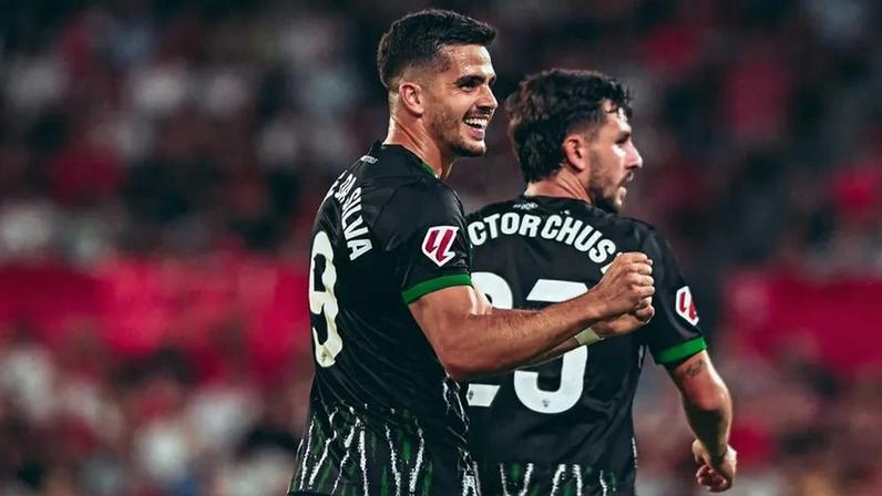 André Silva tem cláusula especial no Elche que permite ao FC Porto contratá-lo... por metade do valor