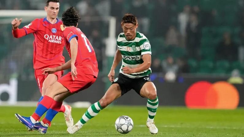 Japonês foi uma das armas no meio-campo montado para travar o PSG