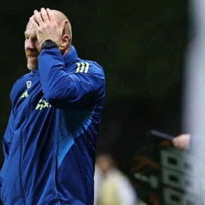 Dyche afirma que minuto de loucura teve influência