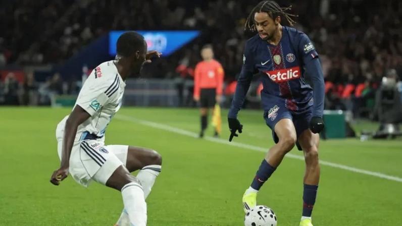 Barcola decidiu em Auxerre