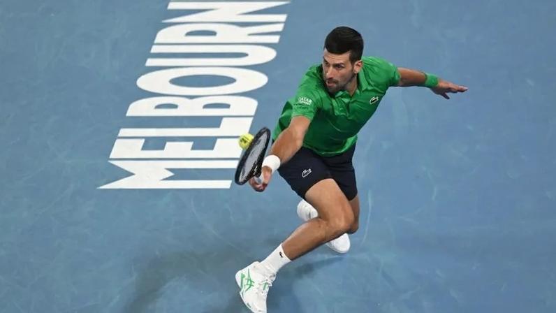 Novak Djokovic em ação em Melbourne