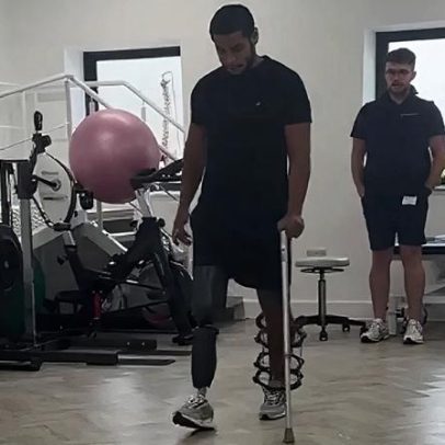 Condutora que atropelou ex-jogador do Bournemouth recebe 28 meses de prisão