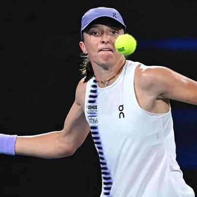 Iga Swiatek avança aos oitavos de final do Open da Austrália