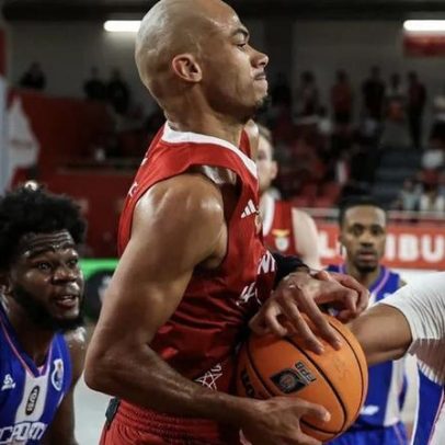 Benfica mantém invencibilidade na Liga Betclic após triplo nos últimos segundos