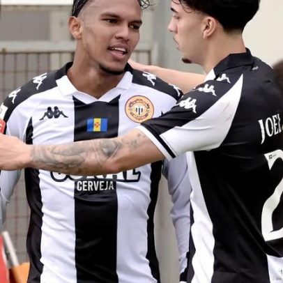 Nacional vence Rio Ave 4-0 com reforço Veron