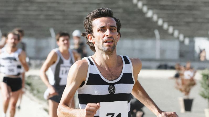 Fernando Mamede, figura do atletismo nacional, em competição