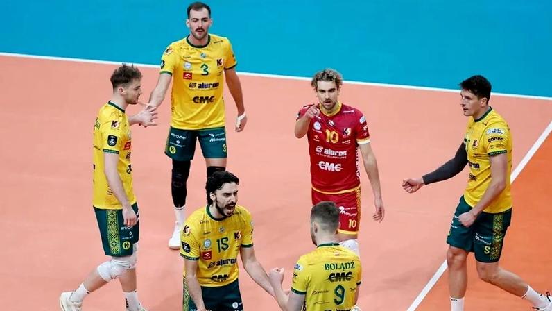 Equipa de Miguel Tavares venceu