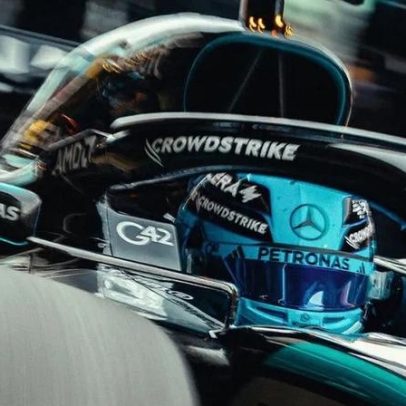 Mercedes lidera o terceiro dia de testes em Barcelona
