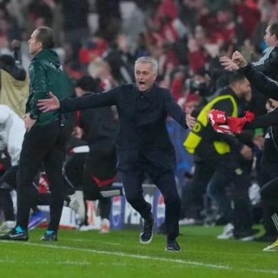 Mourinho: Benfica é o meu país e o feito com o clube tem significado