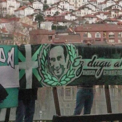 Torcida Verde presta tributo a adepto do Athletic em Bilbao