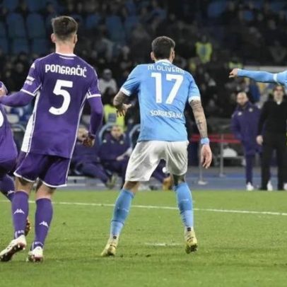 Nápoles volta aos triunfos e isola-se no 3.º lugar da Série A