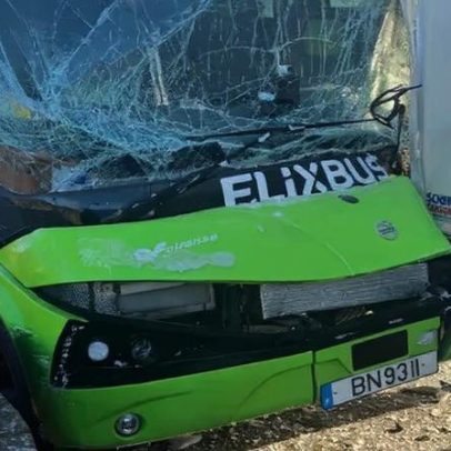 Autocarro português envolvido em choque em França com 100 viaturas; dois mortos