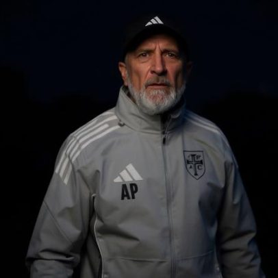 Álvaro Pacheco inicia comando do Casa Pia no primeiro treino