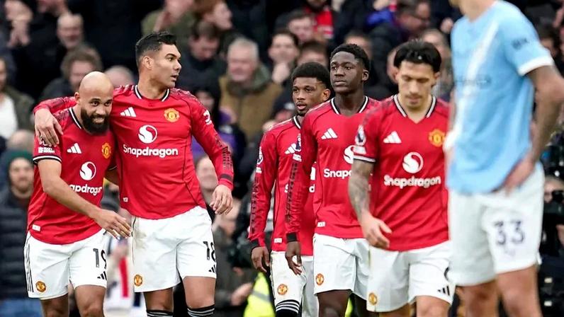Manchester United caiu a pique no ranking dos clubes que mais dinheiro geraram