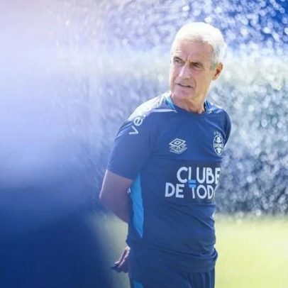 Luís Castro pede desculpas após dizer que o Grémio teve 'dia negro'