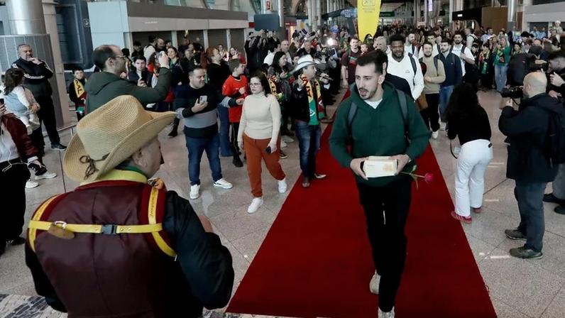 As melhores imagens da chegada da Seleção Nacional após a histórica prestação no Europeu de andebol