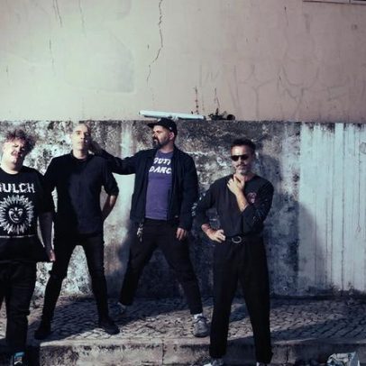 Mães solteiras encontram expressão no punk frente à desordem