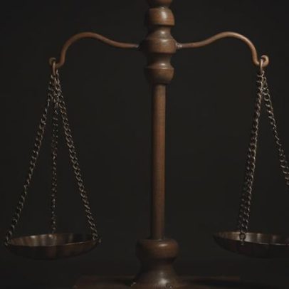 Russos e angolanos acusados de terrorismo vão a julgamento em Angola