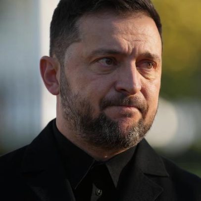 Zelensky admite falhas de munições em sistemas de defesa aérea