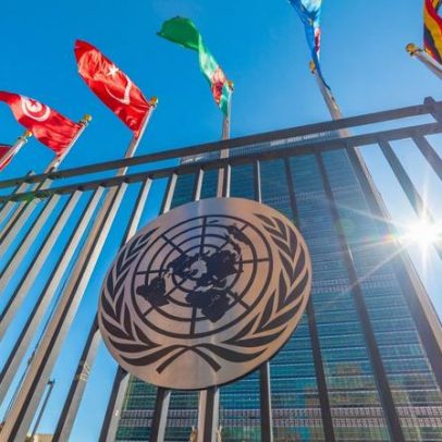 Enviada da ONU apela ao fim das proibições às mulheres no Afeganistão