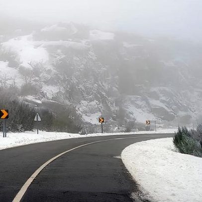 Estradas reabertas em Viseu após queda de neve