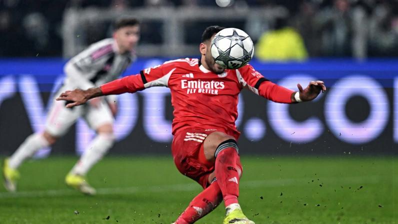 Pavlidis, um espelho do que nasce torto e nunca se endireita