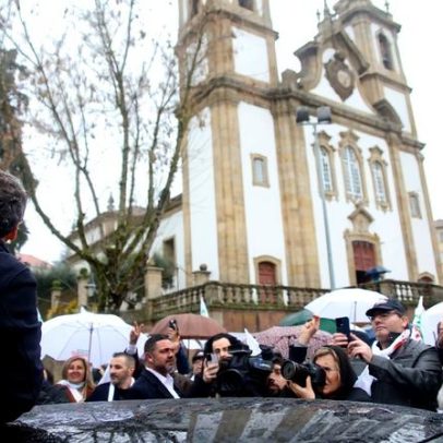 O campeão da direita contra o PS