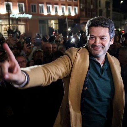 Ventura surpreendido por cartas de amor antes da segunda volta e dúvida sobre apoio do nadador de Espinho a Mendes