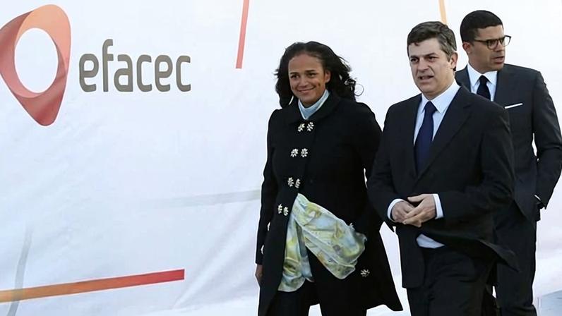 Um ano depois dos fogos, Los Angeles recupera de cheias e deslizamentos