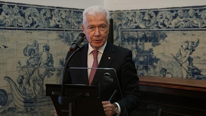 Contra a preguiça mental