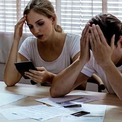 Parlamento discute pacote de habitação em meio a subida contínua dos preços