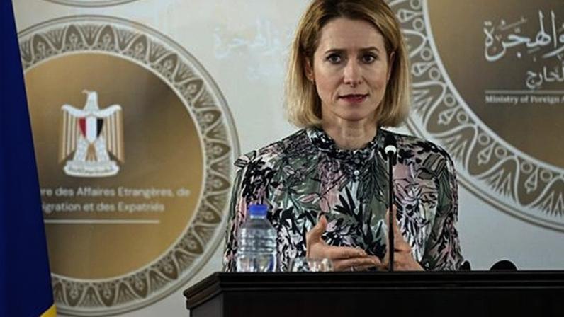 Montenegro segura ministra e anuncia 275 viaturas para INEM