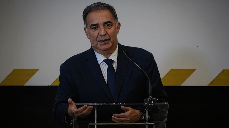 Esta medida surge após três pessoas terem morrido por alegado atraso no socorro