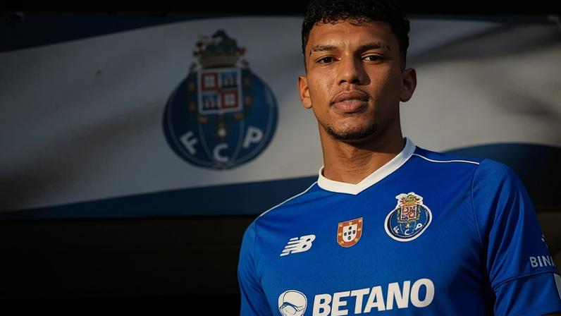 Perigo: Armadilha com pregos encontrada em zona de monte