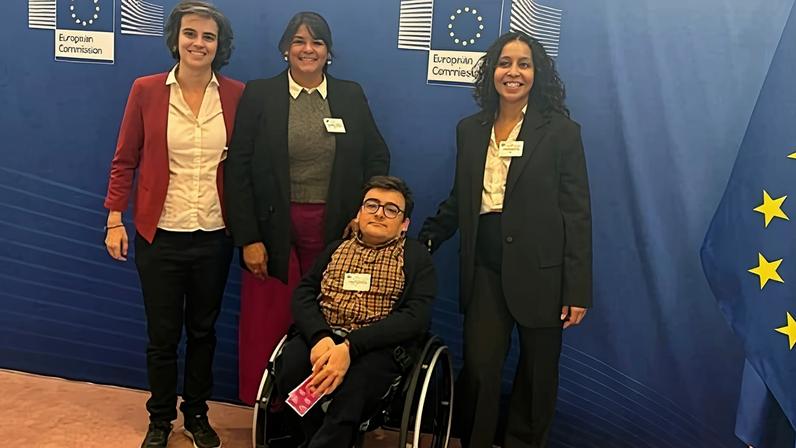 Jovens exigem mais dos políticos – só estar nas redes sociais já não mobiliza