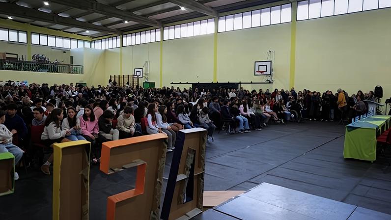 Agrupamento de Escolas Luísa Todi distingue mérito de mais de 200 alunos