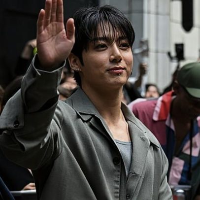 Brasileira detida em Seul por perseguição a Jungkook; alega transtorno