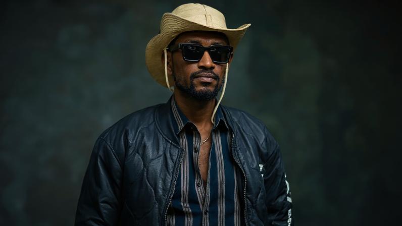 Mais de metade automedica-se sem avisar o médico