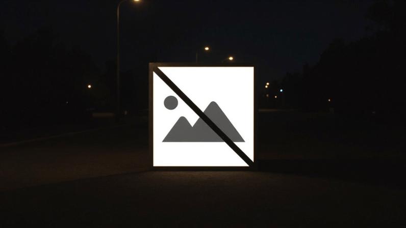 Colisão entre duas viaturas provoca um ferido em Santa Cruz